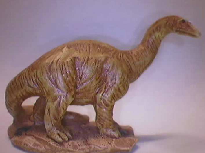 dinosaure422.jpg dinosaure422.jpg